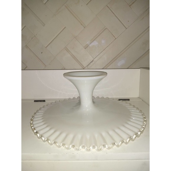 Fenton silver crest ruffled milk glass cake stand with ribbon crystal edge - Picture 7 of 8